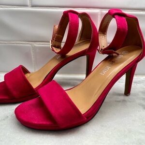 Hot pink heels size 8 1/2